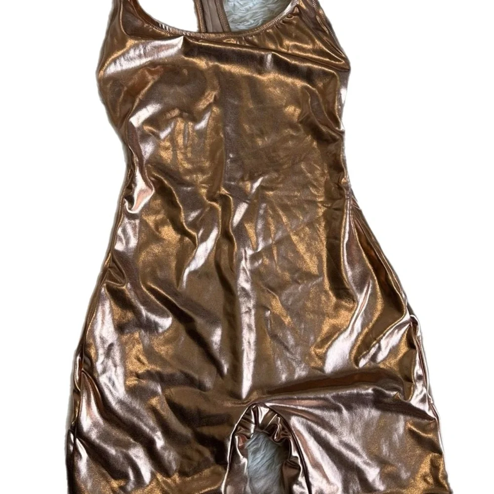 SKIMS Swim Women's Rose Gold Metallic Racerback Cycle Suit Size Small NWT